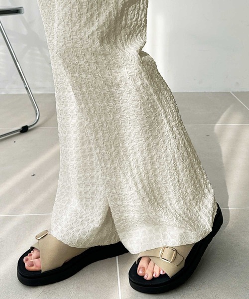 GeeRA(ジーラ)の「レース見えセミフレアイージーパンツ(その他パンツ・レディース・ブラック/アイボリー/ブラウン・SMALL/MEDIUM/LARGE/X-LARGE)」の14枚目の写真