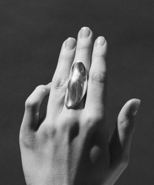 quip queint(クイップクエイント)の「【quip queint】envelop ring/インヴェロップ リング(リング・レディース・シルバー・#9/#15/#13/#11)」の1枚目の写真
