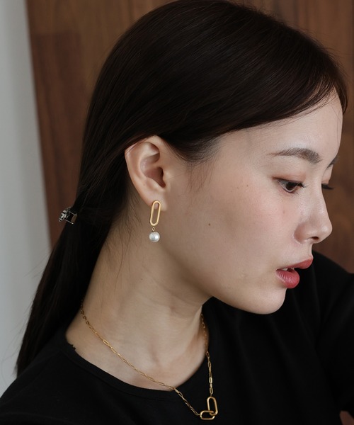 J by blue(ジェイバイブルー)の「メタルパールピアス / サージカルステンレス(ピアス(両耳用)・レディース・シルバー/ゴールド・FREE)」の6枚目の写真