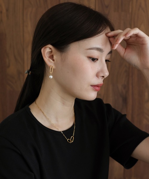 J by blue(ジェイバイブルー)の「メタルパールピアス / サージカルステンレス(ピアス(両耳用)・レディース・シルバー/ゴールド・FREE)」の7枚目の写真