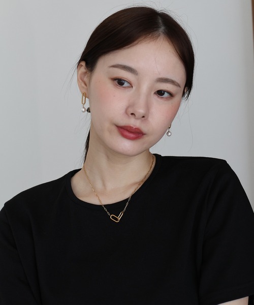 J by blue(ジェイバイブルー)の「メタルパールピアス / サージカルステンレス(ピアス(両耳用)・レディース・シルバー/ゴールド・FREE)」の9枚目の写真