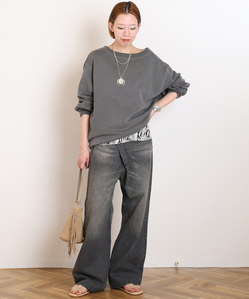 AP STUDIO(エーピーストゥディオ)の「デニムアシンメトリ―パンツ(デニムパンツ・レディース・チャコールグレー・36/40/38)」の11枚目の写真