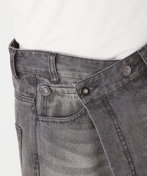 AP STUDIO(エーピーストゥディオ)の「デニムアシンメトリ―パンツ(デニムパンツ・レディース・チャコールグレー・36/40/38)」の22枚目の写真
