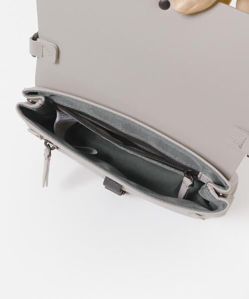 SENSE OF PLACE by URBAN RESEARCH(センスオブプレイスバイアーバンリサーチ)の「GASTON LUGA SPLASH CROSSBODY BAG(ショルダーバッグ・メンズ・グレー系その他/イエロー系その他/ブラック・ONE)」の11枚目の写真