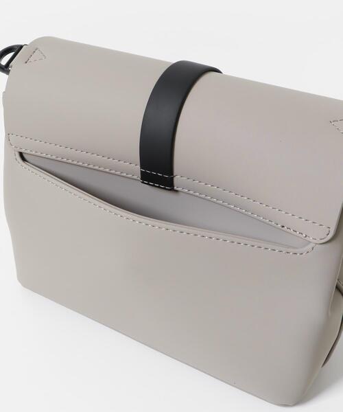 SENSE OF PLACE by URBAN RESEARCH(センスオブプレイスバイアーバンリサーチ)の「GASTON LUGA SPLASH CROSSBODY BAG(ショルダーバッグ・メンズ・グレー系その他/イエロー系その他/ブラック・ONE)」の4枚目の写真