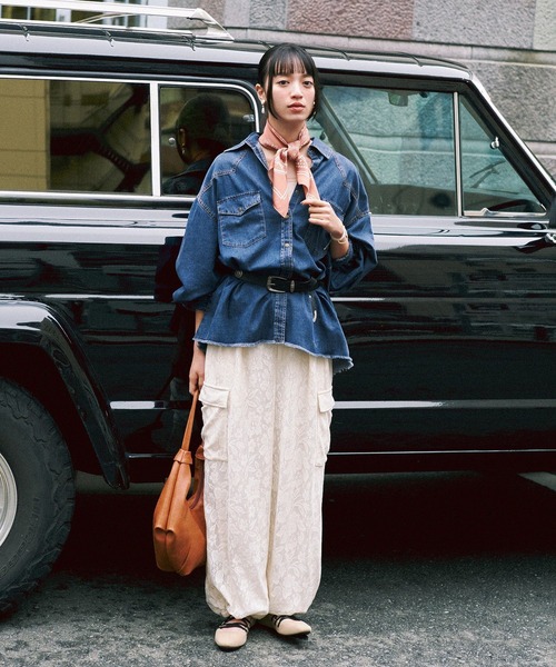 earth music&ecology(アースミュージックアンドエコロジー)の「総レースカーゴパンツ(カーゴパンツ・レディース・ブラック/アイボリー・FREE)」の20枚目の写真