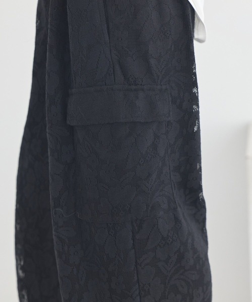 earth music&ecology(アースミュージックアンドエコロジー)の「総レースカーゴパンツ(カーゴパンツ・レディース・ブラック/アイボリー・FREE)」の18枚目の写真