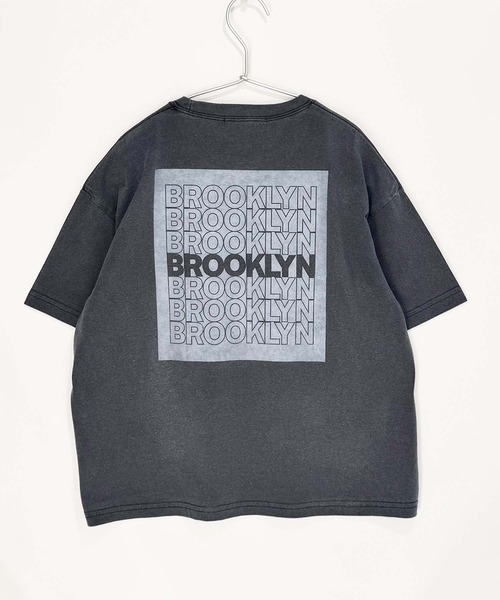 THE CASUAL（カジュアル）の「【ピグメント加工】 グラフィックプリント オーバーサイズ Tシャツ（Tシャツ/カットソー・キッズ・グレー系その他2/ブラック系その他3/ブラック系その他/ブラック系その他2/グレー系その他/ブラック/チャコール/グレー系その他3・160cm/150cm/140cm/130cm/120cm/110cm）」の12枚目の写真