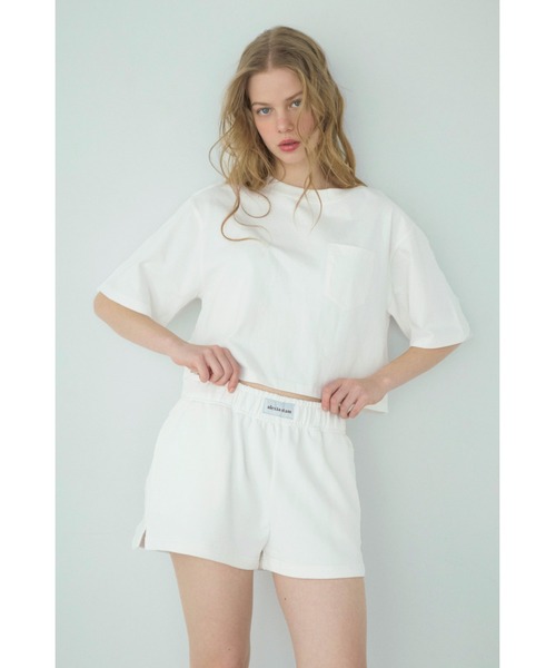 ALEXIA STAM（アリシアスタン）の「Logo Patch Sweat Shorts /ロゴパッチ スウェットショーツ（スウェットパンツ・レディース・ブルー/ホワイト/チャコールグレー/イエロー・M/S）」の5枚目の写真