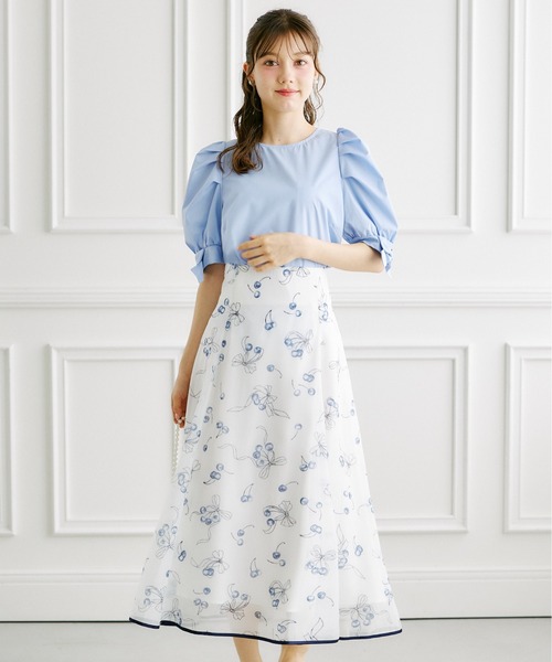 tocco closet(トッコ クローゼット)の「バックレースアップチェリー×リボンプリントシアーフレアスカート(スカート・レディース・レッド/ネイビー・M)」の12枚目の写真