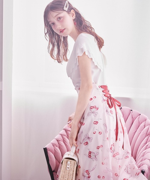 tocco closet(トッコ クローゼット)の「バックレースアップチェリー×リボンプリントシアーフレアスカート(スカート・レディース・レッド/ネイビー・M)」の7枚目の写真