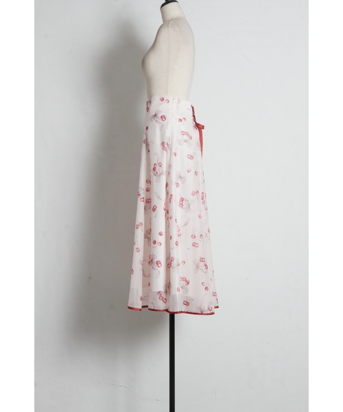 tocco closet(トッコ クローゼット)の「バックレースアップチェリー×リボンプリントシアーフレアスカート(スカート・レディース・レッド/ネイビー・M)」の21枚目の写真