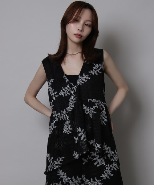 NYLAUS(ナイラス)の「【SG】ボタニカル刺繍メッシュペプラムベスト(ベスト・レディース・アイボリー/ブラック・M)」の14枚目の写真
