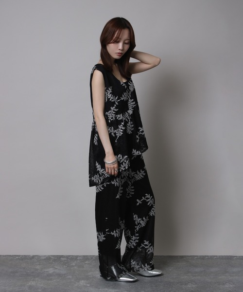 NYLAUS(ナイラス)の「【SG】ボタニカル刺繍メッシュペプラムベスト(ベスト・レディース・アイボリー/ブラック・M)」の22枚目の写真