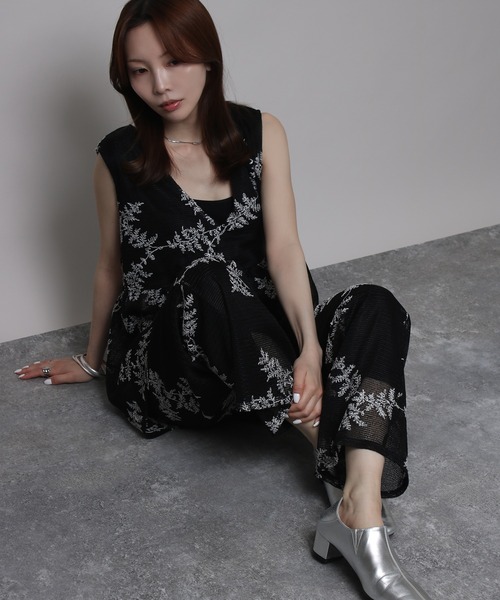 NYLAUS(ナイラス)の「【SG】ボタニカル刺繍メッシュペプラムベスト(ベスト・レディース・アイボリー/ブラック・M)」の19枚目の写真