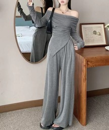 CELENA BEATS（セレナビーツ）の「ドレープオフショルダーセットアップ（トップス＋ワイドパンツ）（サロペット/オーバーオール）」