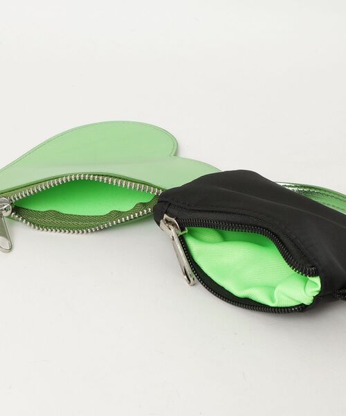 COMMON WARE(コモンウェアー)の「EM:cheek チーク スタッズ heart pouch studs 2way shoulder(ショルダーバッグ・レディース・ブラック/カーキ/グレー/パープル・FREE)」の16枚目の写真
