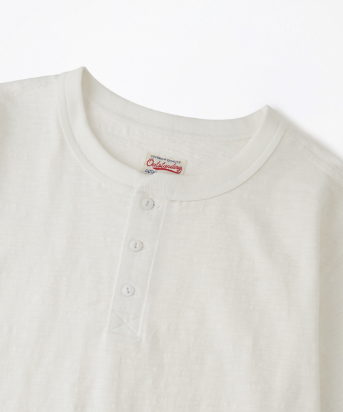 OUTSTANDING(アウトスタンディング)の「VINTAGE HENLEY NECK HALF SLEEVE TEE_OFF WHITE(Tシャツ/カットソー・メンズ・その他・X-LARGE/LARGE/MEDIUM)」の3枚目の写真