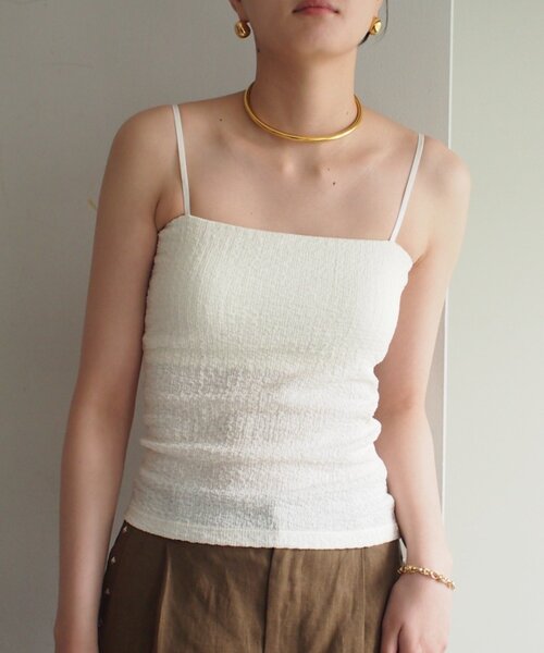 LOUNGEDRESS(ラウンジドレス)の「【earthy_/アーシー】カップ付きジャガードキャミ(キャミソール・レディース・ブラック/オフホワイト・LARGE/MEDIUM/SMALL)」の4枚目の写真