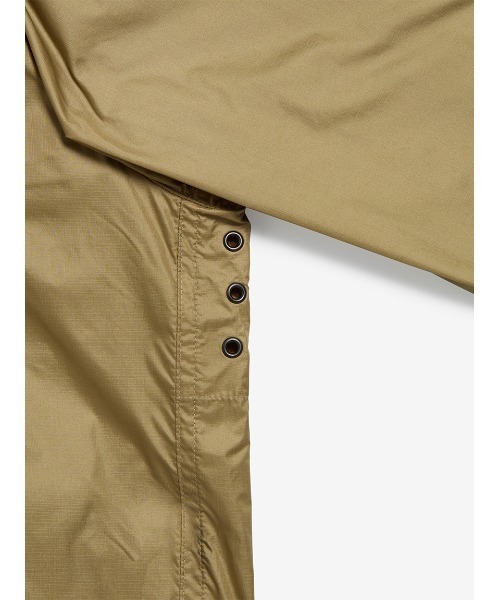 Barbour（バブアー）の「【TRANSPORT / トランスポート】UVシャワープルーフ ジャケット（ブルゾン・メンズ・オリーブ・34/36/38）」の2枚目の写真