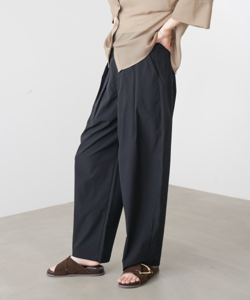 Bou Jeloud(ブージュルード)の「ストレッチテックコクーンパンツ(その他パンツ・レディース・グレイッシュベージュ/ブラック/ベージュ・FREE)」の13枚目の写真