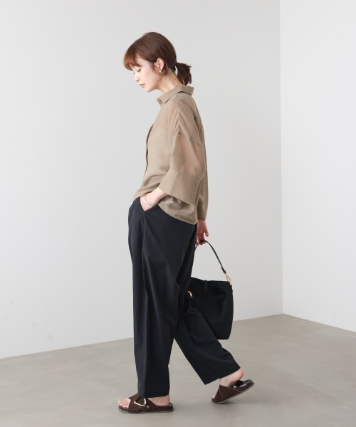 Bou Jeloud(ブージュルード)の「ストレッチテックコクーンパンツ(その他パンツ・レディース・グレイッシュベージュ/ブラック/ベージュ・FREE)」の14枚目の写真
