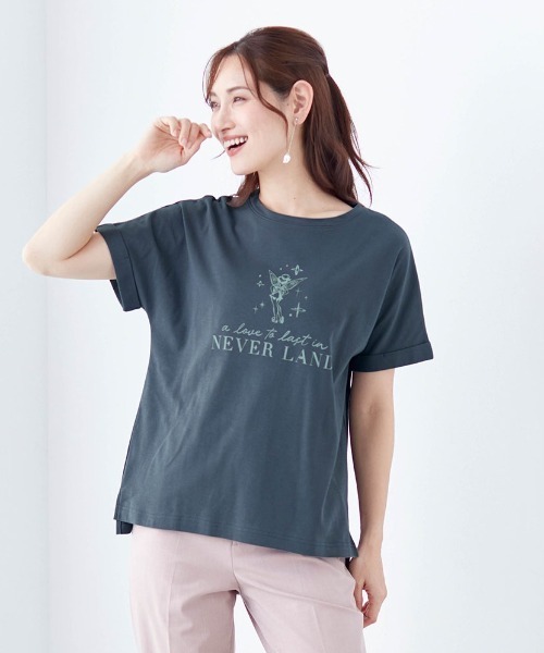 Disney(ディズニー)の「汗ジミが目立ちにくいカットソー(Tシャツ/カットソー・レディース・ベージュ/チャコール/チャコールグレー/ホワイト/ホワイト系その他/ピンク系その他・3L/S/M/L/LL)」の3枚目の写真