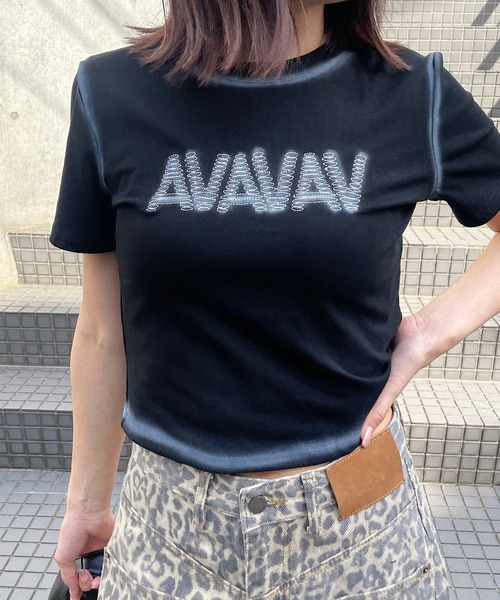 ROGER AND RAW(ロジャーアンドロウ)の「スプレープリント フロントロゴ ショートT(Tシャツ/カットソー・レディース・グレー/ブラック/ホワイト・FREE)」の2枚目の写真