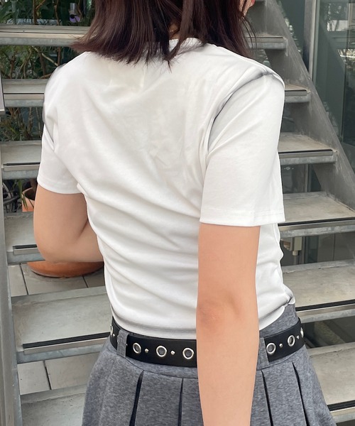 ROGER AND RAW(ロジャーアンドロウ)の「スプレープリント フロントロゴ ショートT(Tシャツ/カットソー・レディース・グレー/ブラック/ホワイト・FREE)」の10枚目の写真