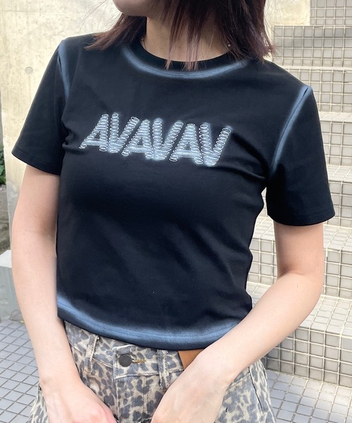 ROGER AND RAW(ロジャーアンドロウ)の「スプレープリント フロントロゴ ショートT(Tシャツ/カットソー・レディース・グレー/ブラック/ホワイト・FREE)」の13枚目の写真