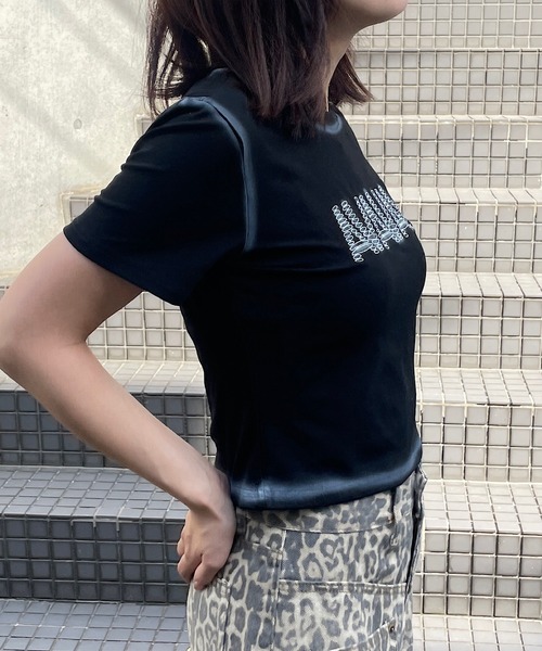 ROGER AND RAW(ロジャーアンドロウ)の「スプレープリント フロントロゴ ショートT(Tシャツ/カットソー・レディース・グレー/ブラック/ホワイト・FREE)」の17枚目の写真