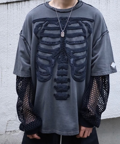 ROYAL FLASH(ロイヤルフラッシュ)の「el conductorH/コンダクター/別注ボーンSWT BIG T(Tシャツ/カットソー・メンズ・ブラック・4/2)」の3枚目の写真
