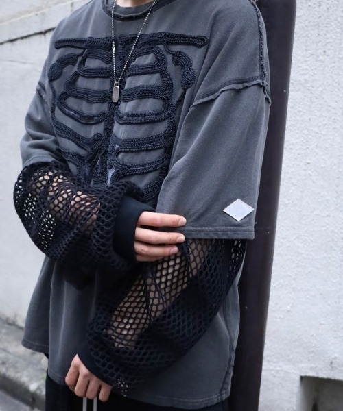 ROYAL FLASH(ロイヤルフラッシュ)の「el conductorH/コンダクター/別注ボーンSWT BIG T(Tシャツ/カットソー・メンズ・ブラック・4/2)」の4枚目の写真
