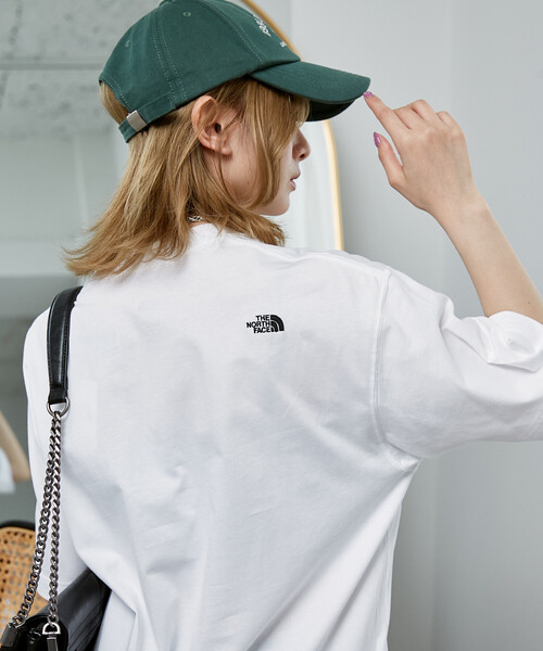 THE NORTH FACE(ザノースフェイス)の「THE NORTH FACE/ザ・ノース・フェイス <速乾>Short Sleeve Flash Dry Nuptse Cotton Tee/ショートスリーブ フラッシュドライ ヌプシ コットン Tシャツ 限定展開(Tシャツ/カットソー・メンズ・グレー/ブラック/ホワイト・LARGE/MEDIUM/X-LARGE/SMALL)」の4枚目の写真