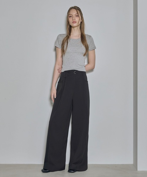 soyun(ソユン)の「ベルト付きワイドストレートパンツ(スラックス・レディース・ブラック/チャコールグレー・SMALL/MEDIUM/LARGE)」の6枚目の写真