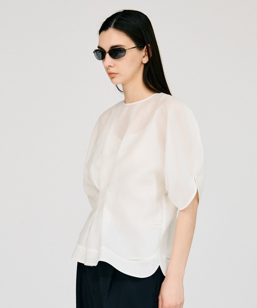 PRANK PROJECT(プランクプロジェクト)の「【2026Summer Pre-Order】オーガンジーパフトップ / Organza Puff-Sleeve Top(シャツ/ブラウス・レディース・アイボリー/ブラック・FREE)」の6枚目の写真