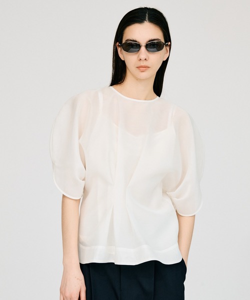PRANK PROJECT(プランクプロジェクト)の「【2026Summer Pre-Order】オーガンジーパフトップ / Organza Puff-Sleeve Top(シャツ/ブラウス・レディース・アイボリー/ブラック・FREE)」の5枚目の写真