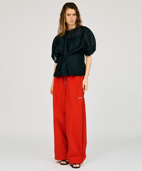 PRANK PROJECT(プランクプロジェクト)の「【2026Summer Pre-Order】オーガンジーパフトップ / Organza Puff-Sleeve Top(シャツ/ブラウス・レディース・アイボリー/ブラック・FREE)」の3枚目の写真
