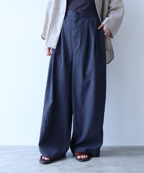 yuni(ユニ )の「△hightwist cotton producte dye highwaist cocoon pants(スラックス・レディース・チャコールグレー/グレー・FREE)」の1枚目の写真