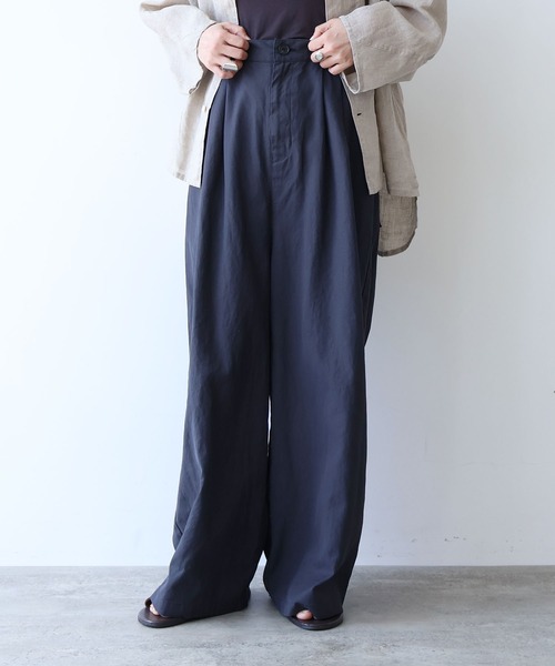 yuni(ユニ )の「△hightwist cotton producte dye highwaist cocoon pants(スラックス・レディース・チャコールグレー/グレー・FREE)」の7枚目の写真