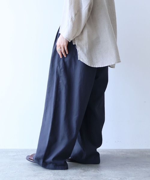 yuni(ユニ )の「△hightwist cotton producte dye highwaist cocoon pants(スラックス・レディース・チャコールグレー/グレー・FREE)」の8枚目の写真