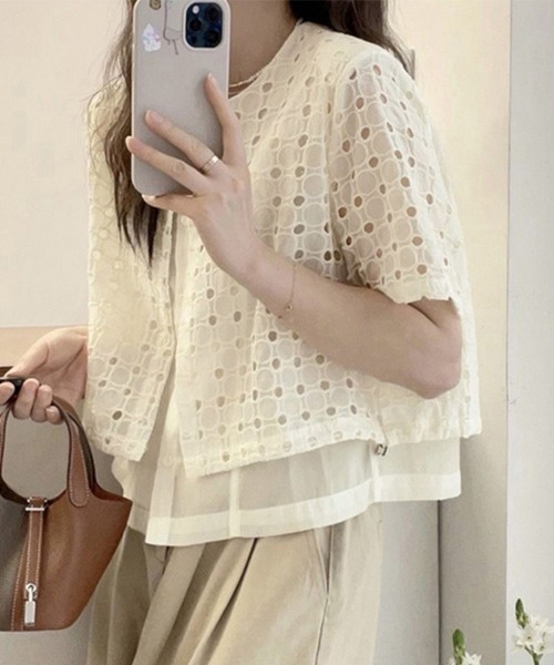 ONEP STAR(ワンピスター)の「カットワークレースブラウス(シャツ/ブラウス・レディース・ベージュ・MEDIUM/LARGE/X-LARGE)」の4枚目の写真