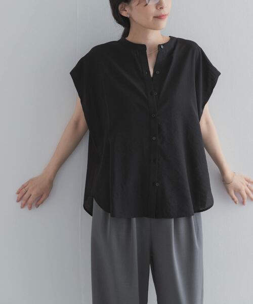 URBAN RESEARCH DOORS（アーバンリサーチドアーズ）の「『一部WEB限定カラー』ショルダータックバンドカラーシャツ（シャツ/ブラウス・レディース・ベージュ系その他/ブラック/ライトブルー/イエロー・FREE）」の10枚目の写真