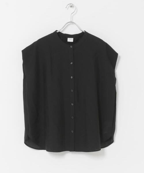 URBAN RESEARCH DOORS（アーバンリサーチドアーズ）の「『一部WEB限定カラー』ショルダータックバンドカラーシャツ（シャツ/ブラウス・レディース・ベージュ系その他/ブラック/ライトブルー/イエロー・FREE）」の12枚目の写真