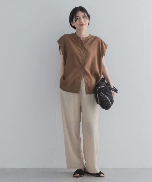 URBAN RESEARCH DOORS（アーバンリサーチドアーズ）の「『一部WEB限定カラー』ショルダータックバンドカラーシャツ（シャツ/ブラウス・レディース・ベージュ系その他/ブラック/ライトブルー/イエロー・FREE）」の20枚目の写真
