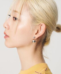 ダブルボール ピアス