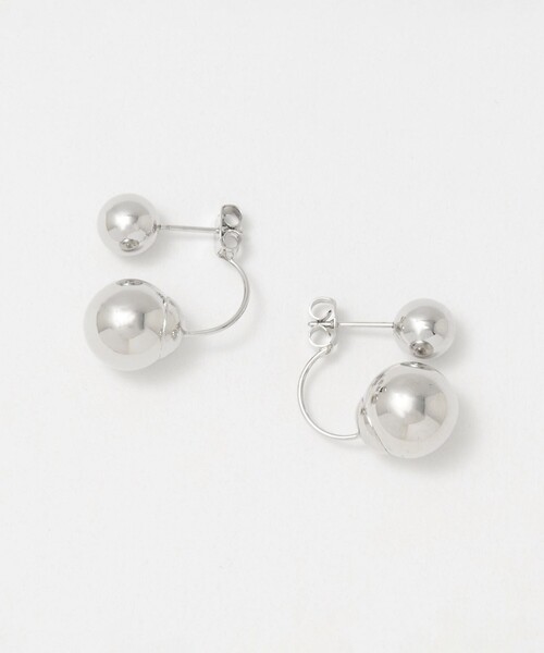 BEAUTY&YOUTH UNITED ARROWS(ビューティーアンドユースユナイテッドアローズ)の「ダブルボール ピアス(ピアス(両耳用)・レディース・シルバー・FREE)」の2枚目の写真
