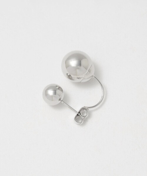 BEAUTY&YOUTH UNITED ARROWS(ビューティーアンドユースユナイテッドアローズ)の「ダブルボール ピアス(ピアス(両耳用)・レディース・シルバー・FREE)」の5枚目の写真