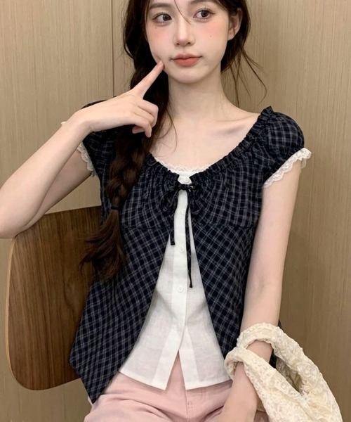 AVYL（アヴィル）の「フロントリボンギンガムチェック半袖ブラウス（シャツ/ブラウス・レディース・ブルー/アイボリー/ブラック/グレー/ブラウン・M）」の3枚目の写真