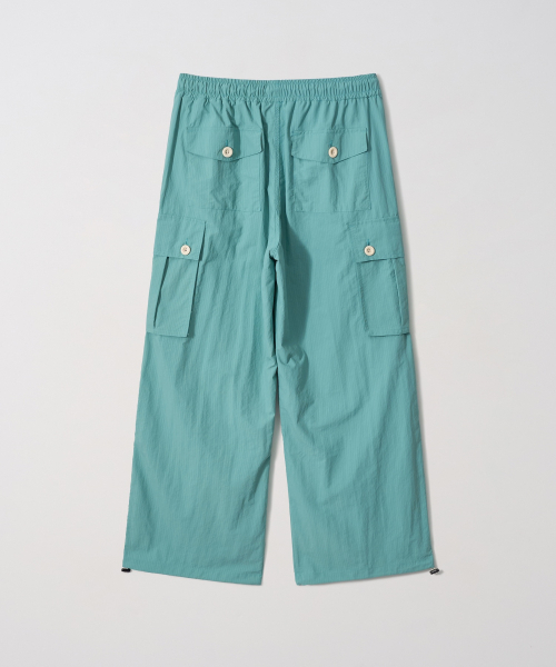 GARMENTS FAB（ガーメンツファブ）の「8 Buttons Parachute Nylon Pants (MINT)（スウェットパンツ・レディース・その他・MEDIUM/LARGE）」の2枚目の写真